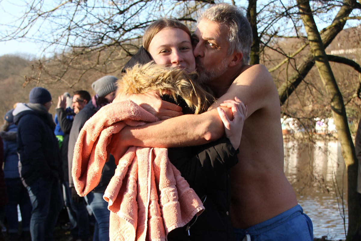 /2020/01/02-01-2020Schwimmeng04.jpg