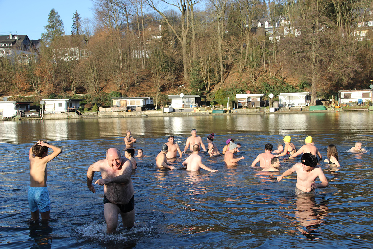 /2020/01/02-01-2020Schwimmeng06.jpg