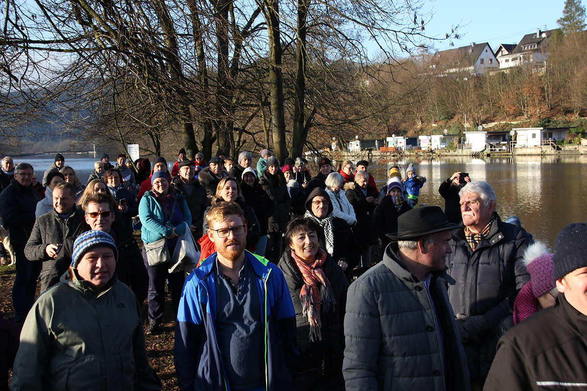 /2020/01/02-01-2020Schwimmeng08.jpg