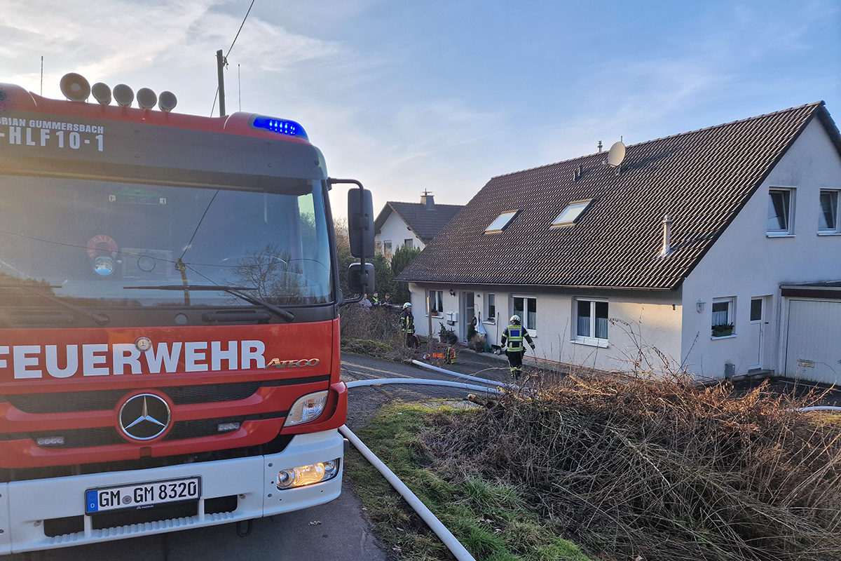 Angebranntes Essen Sorgt Für Feuerwehreinsatz - Oberberg-Aktuell