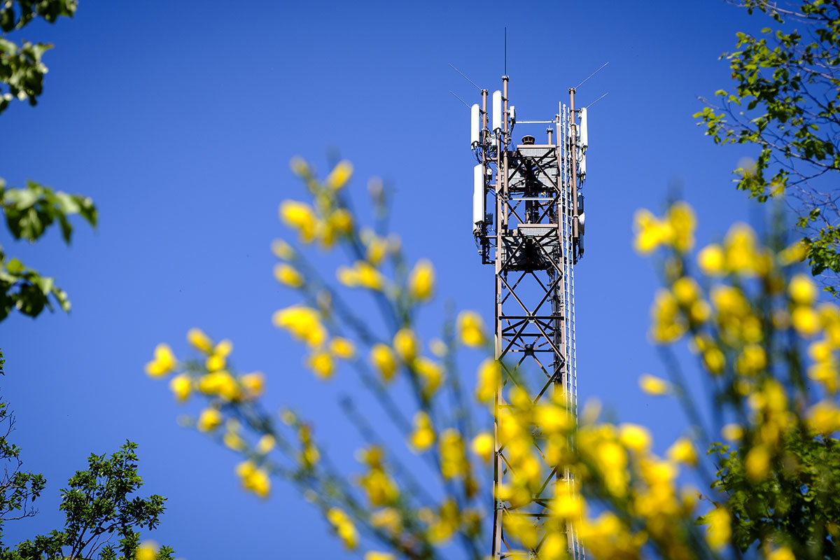 Neuer Mast Für Schnelleren Mobilfunk - Oberberg-Aktuell