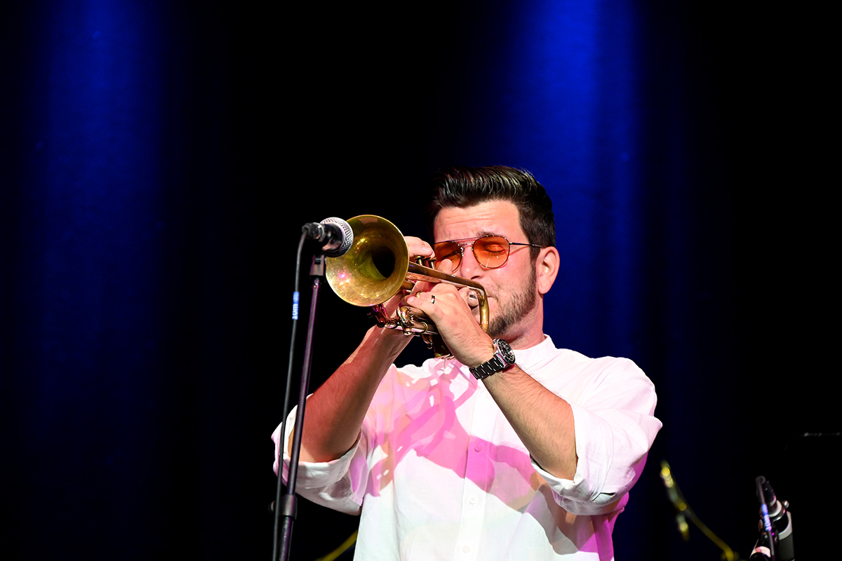 /2024/09/20-09-2024swingcompanyg02.jpg