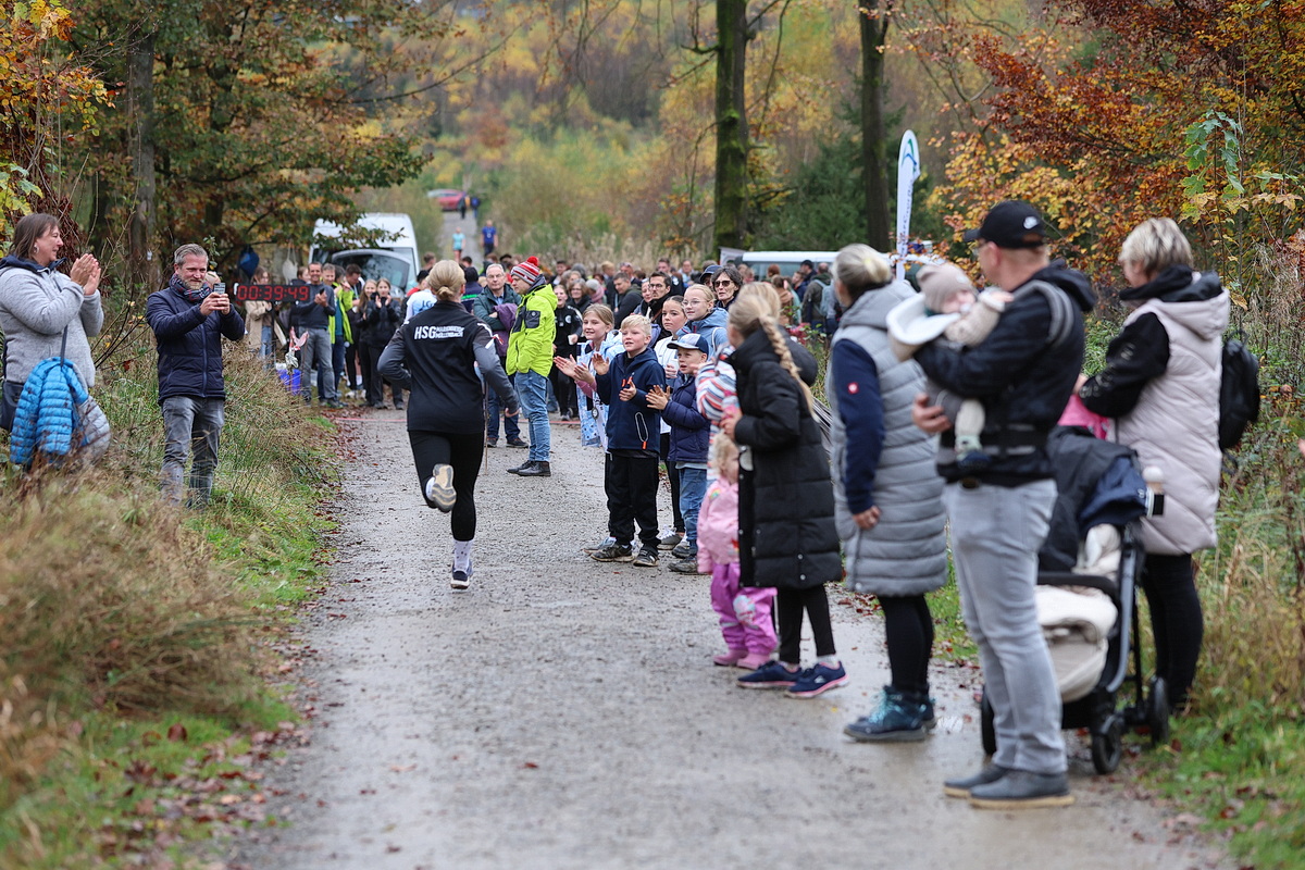 /2024/11/02-11-2024herbstlaufg%2034.JPG