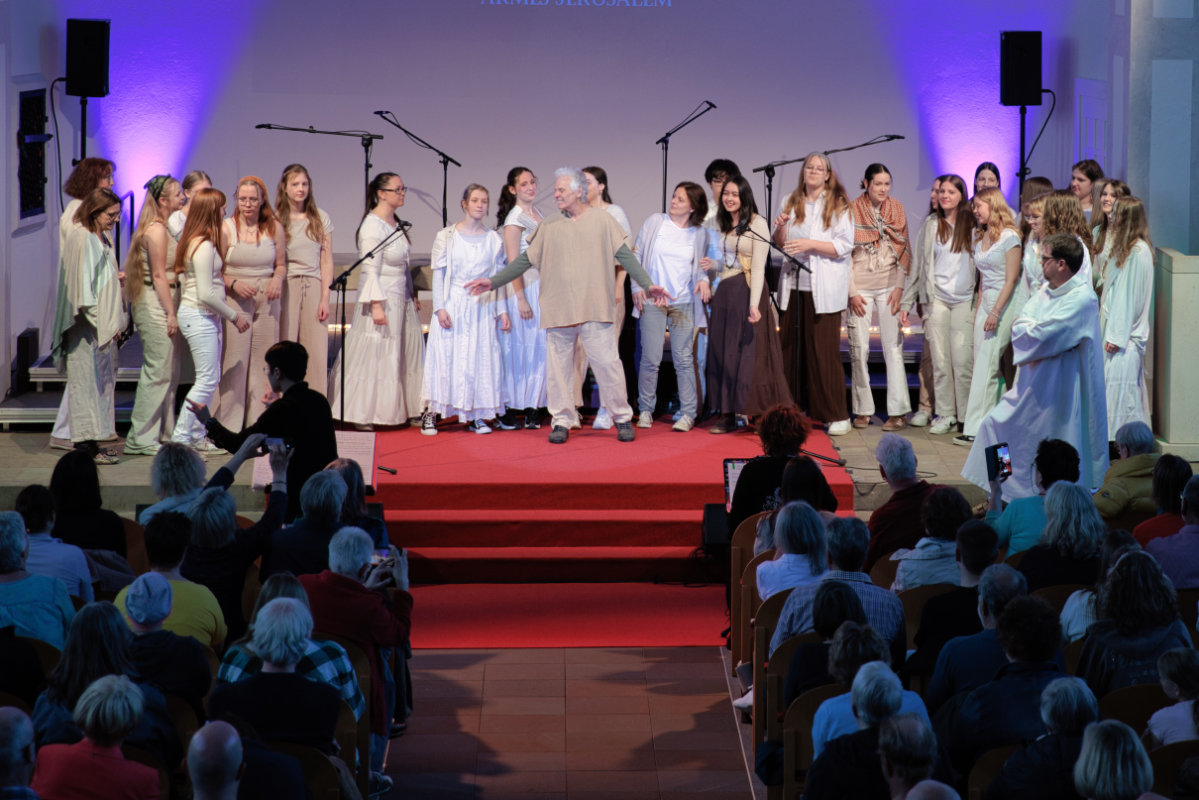 /2025/04/13-04-2025musicalg12.jpg