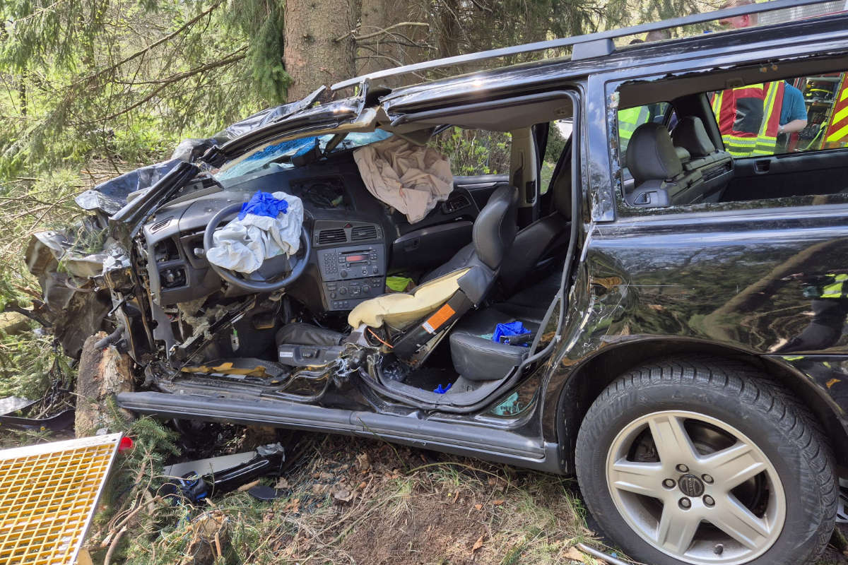 /2025/04/20-04-2025Unfall3.jpg