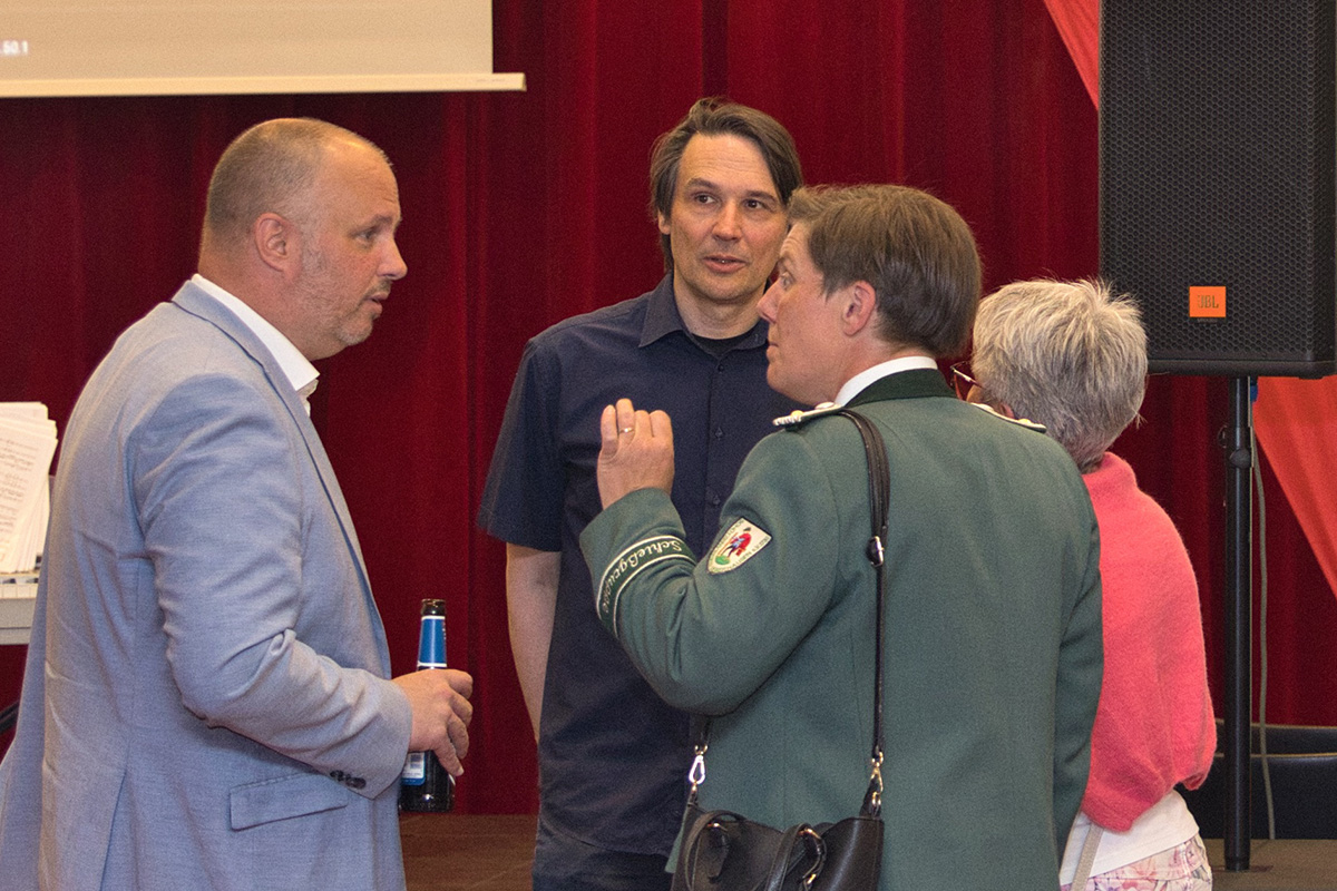 /2025/05/15-05-2025Empfangg05.jpg