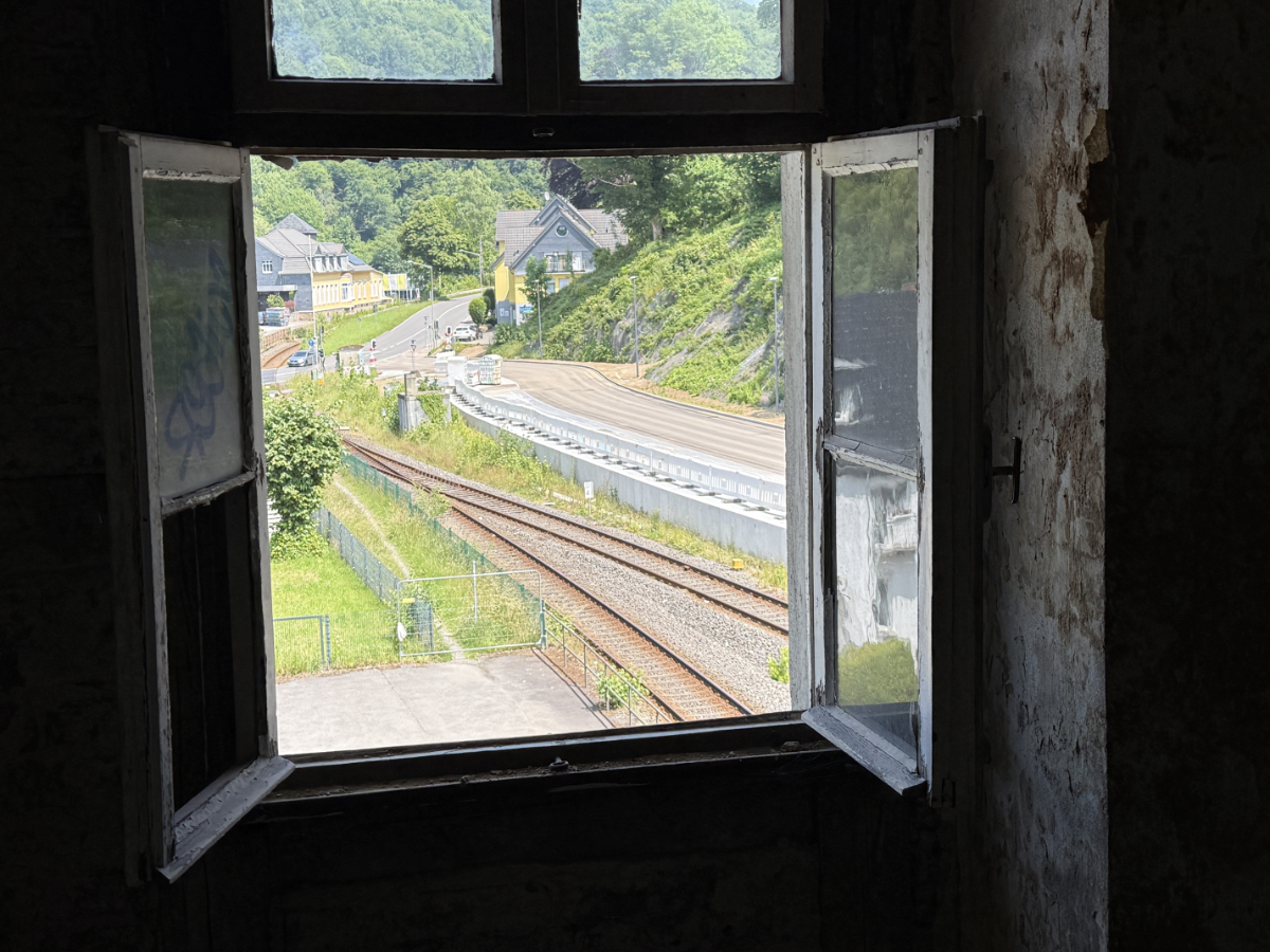 /2025/06/13-06-2025Bahnhofg10.jpg