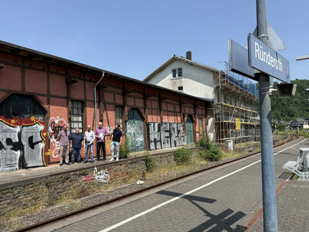 /2025/06/13-06-2025Bahnhofg16.jpg