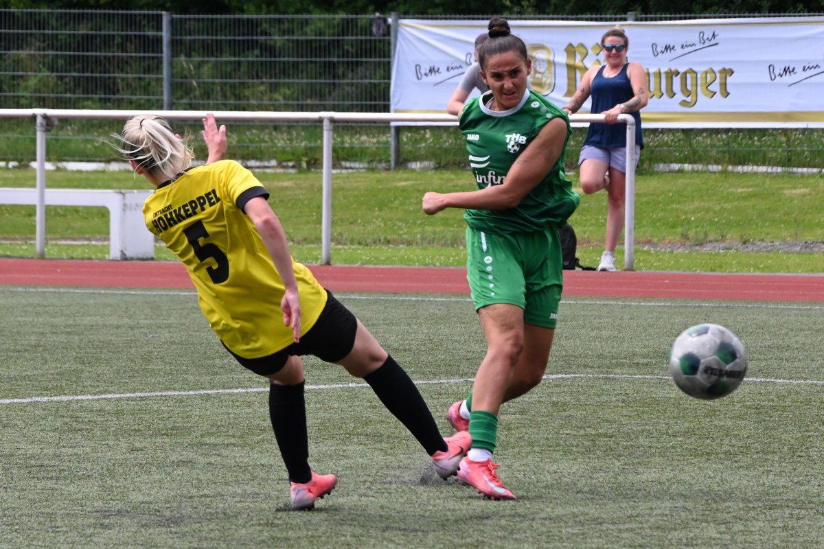 /2025/06/22-06-2025frauenfinaleg23.jpg