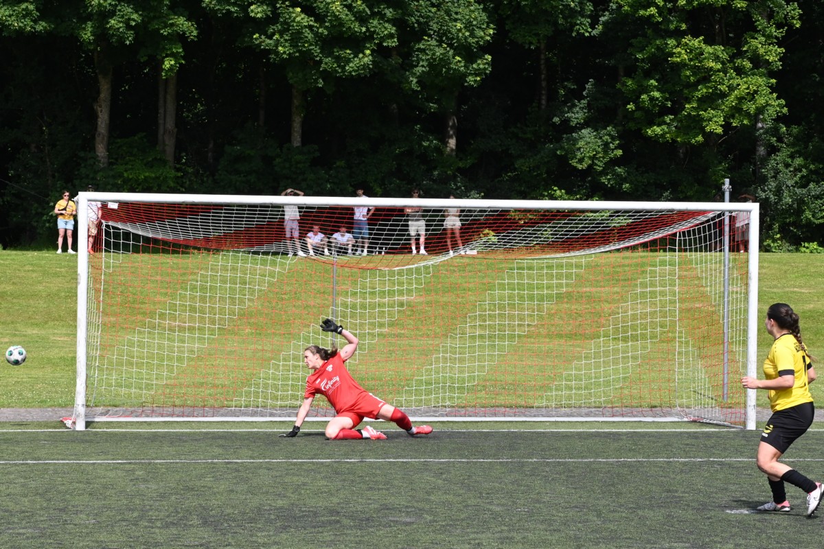 /2025/06/22-06-2025frauenfinaleg38.jpg