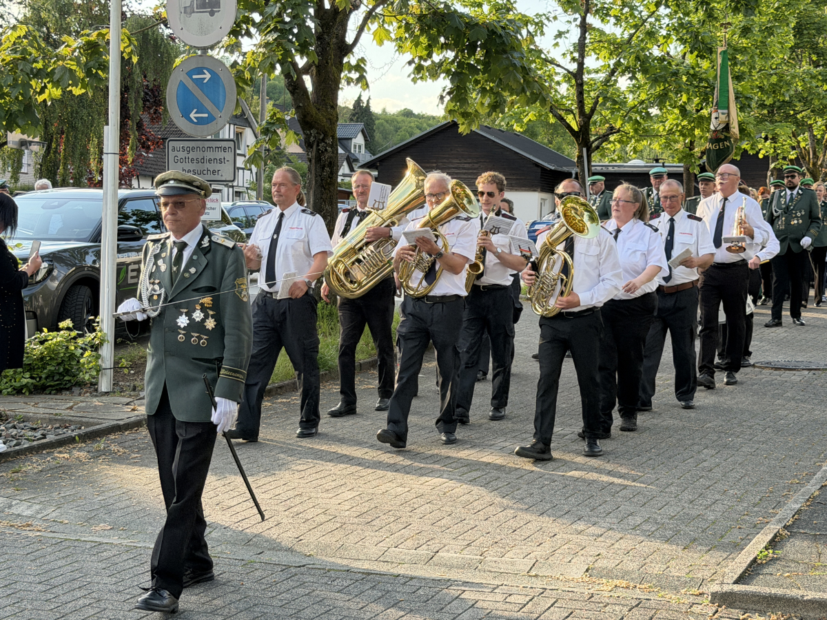 /2026/05/10-05-2026Schuetzeng11.jpg