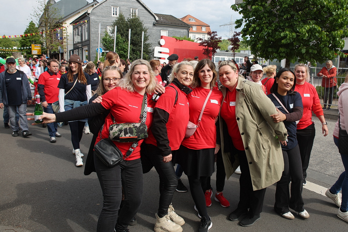 /2026/05/17-05-2026festzugg%2049.JPG