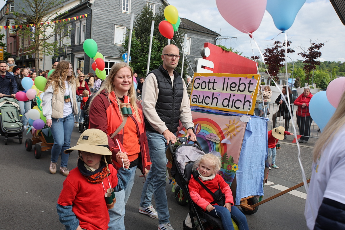 /2026/05/17-05-2026festzugg%2051.JPG