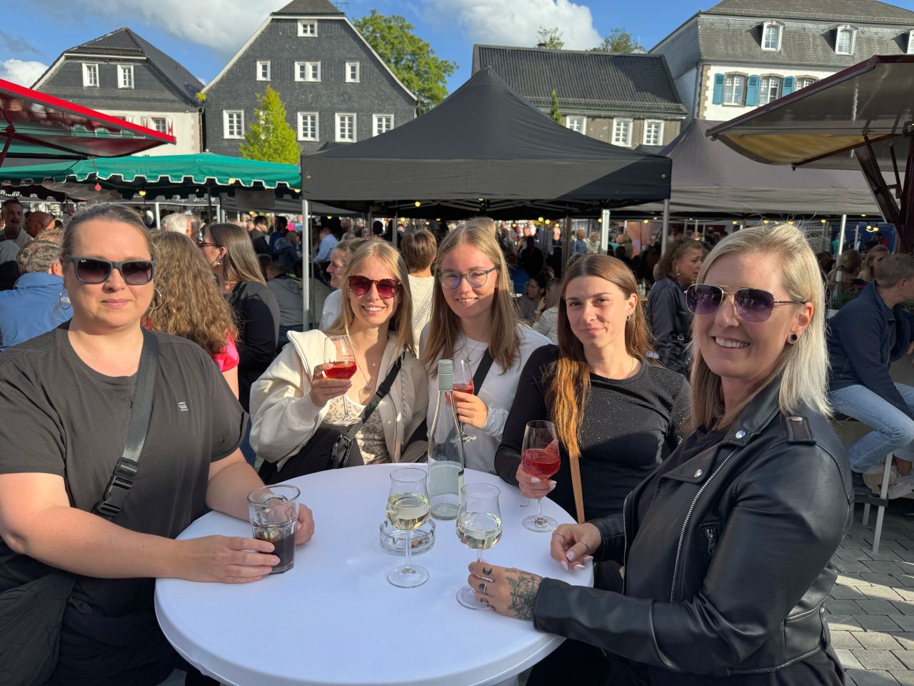 /2026/06/130626-Weinfest-G05.jpg