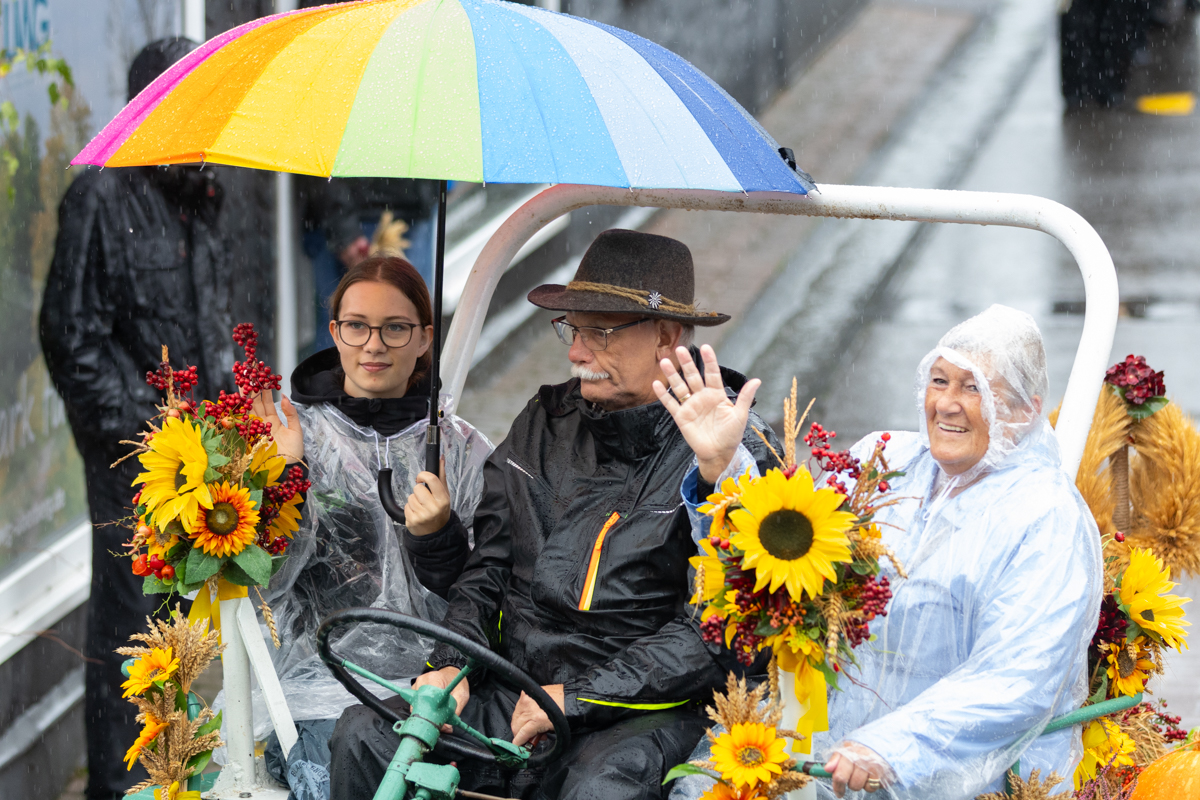 /2026/09/13-09-2026erntedankfestdrabenderhoeheg-49.jpg