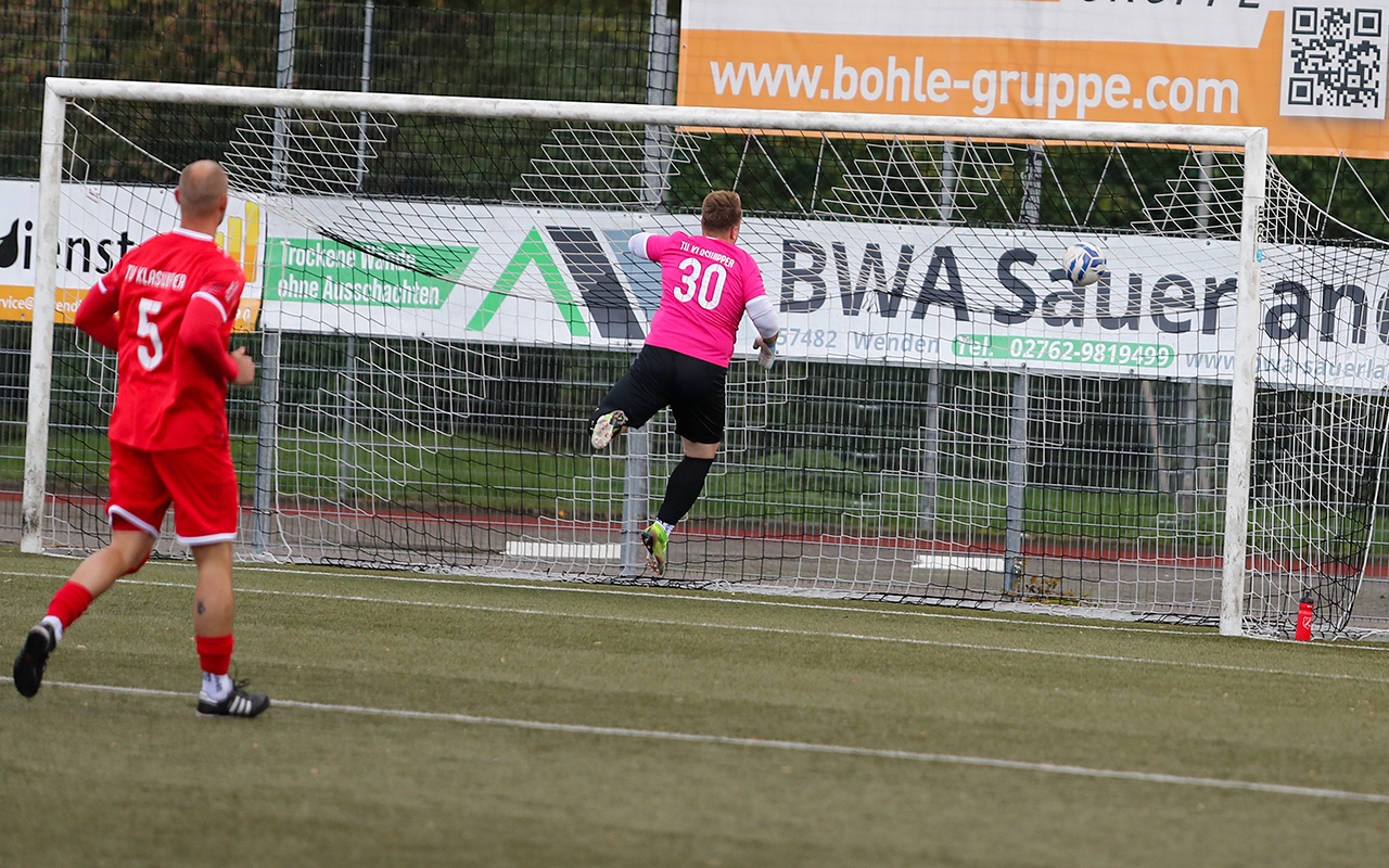 /2026/10/11-10-2026-FKLA-Derschlag-Klaswipper-02.JPG