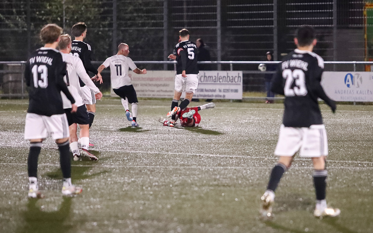/2026/10/28-10-2026-Pokal-H%C3%BCtte-Wiehl-08.JPG