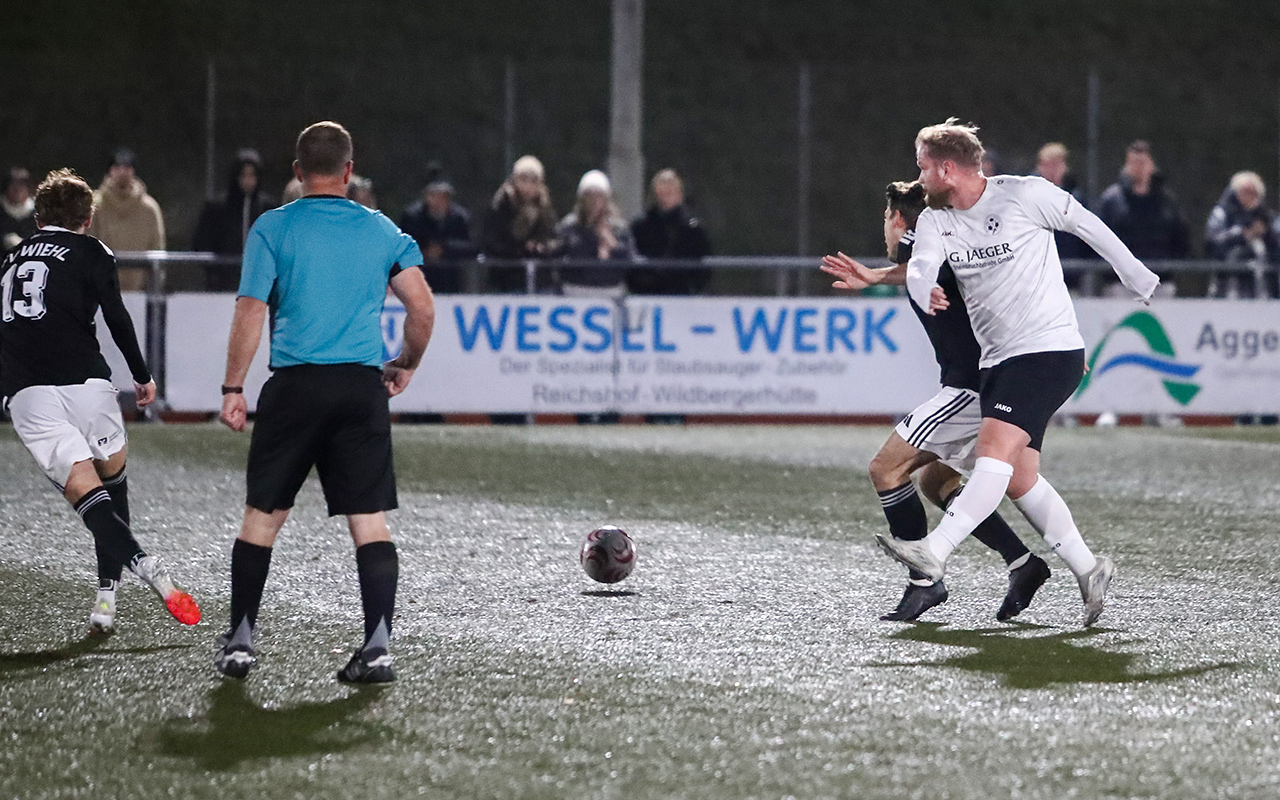 /2026/10/28-10-2026-Pokal-H%C3%BCtte-Wiehl-14.JPG