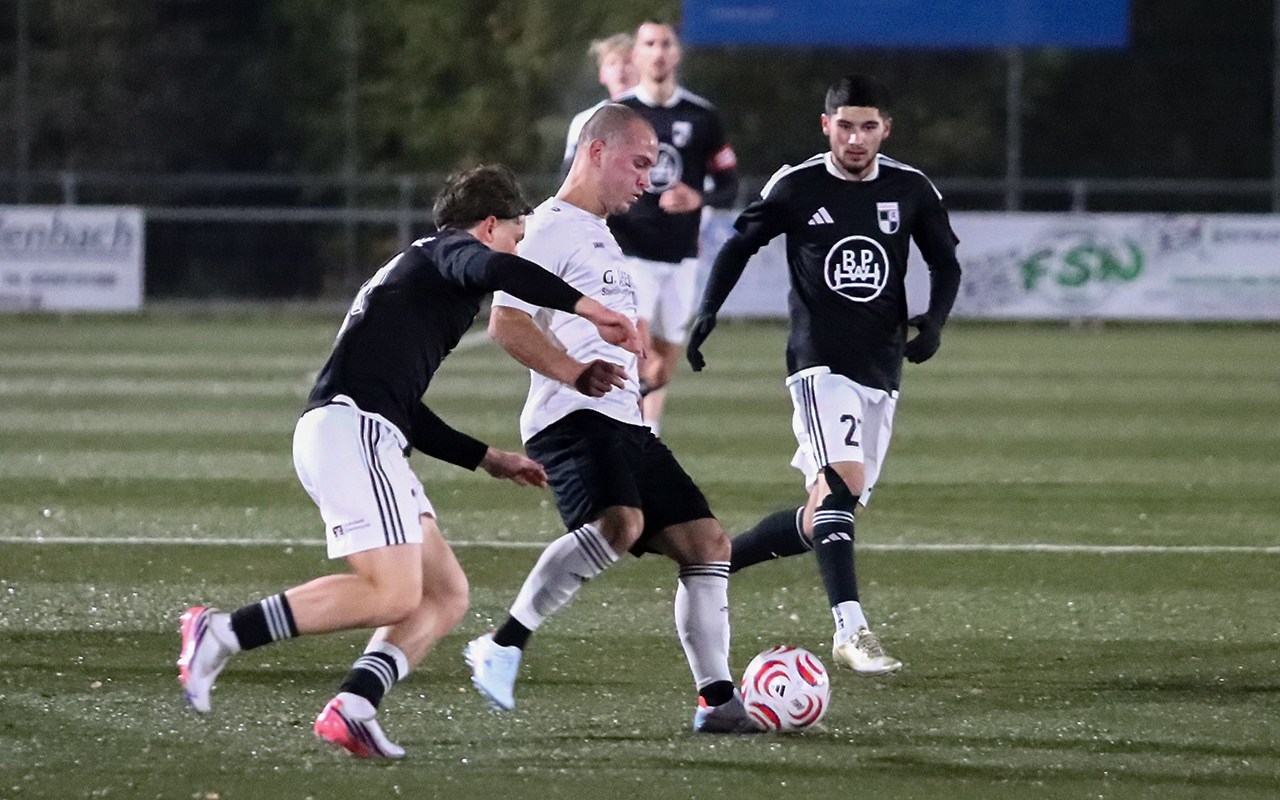 /2026/10/28-10-2026-Pokal-H%C3%BCtte-Wiehl-19.JPG