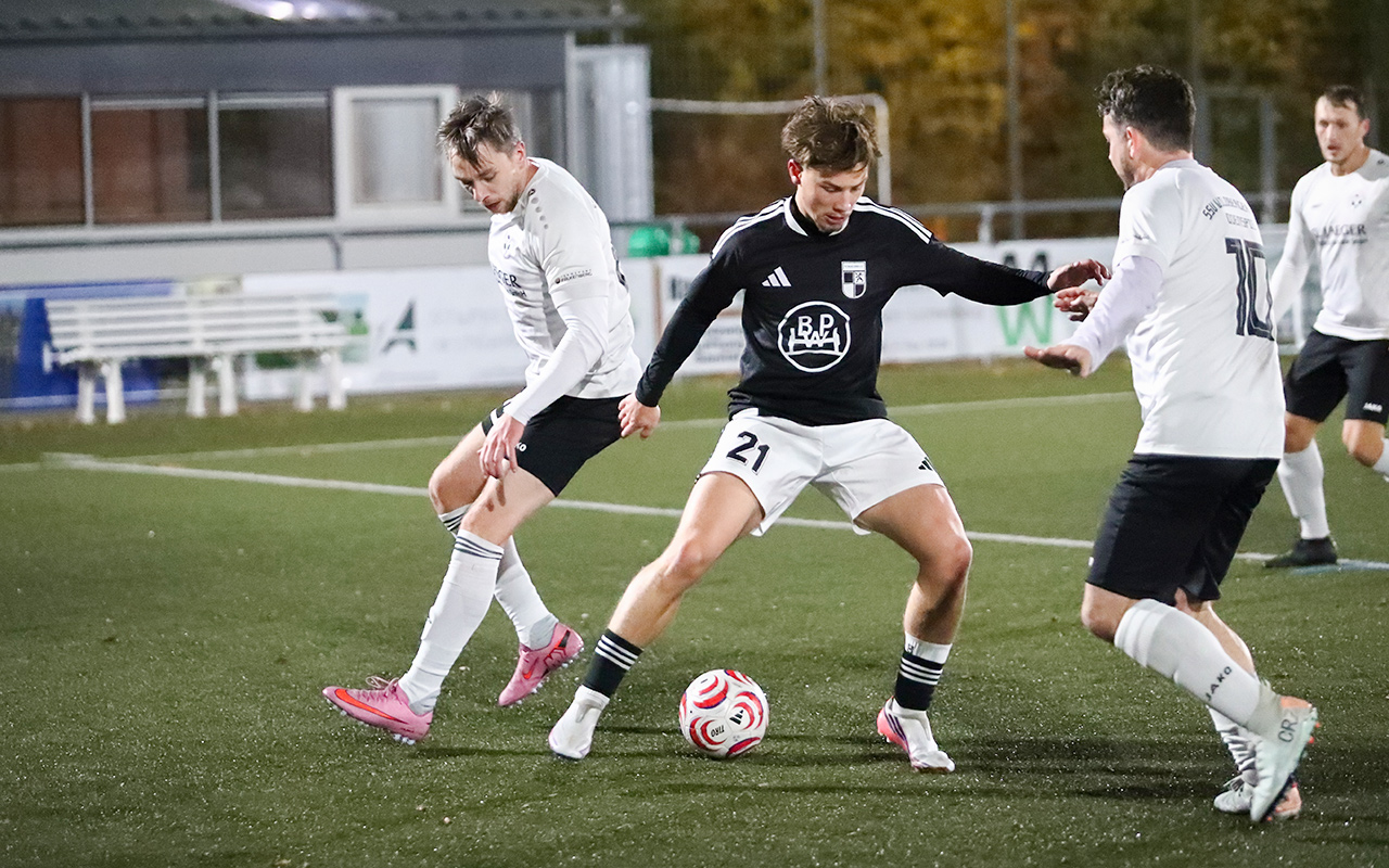 /2026/10/28-10-2026-Pokal-H%C3%BCtte-Wiehl-44.JPG