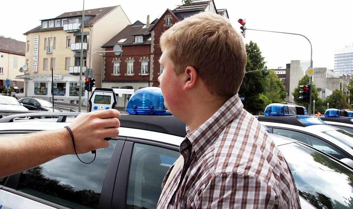 Mit 2,8 Promille noch Auto gefahren - Oberberg-Aktuell